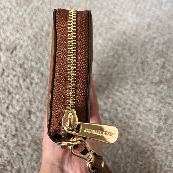 Michael Kors Brown Wallet/Wristlet - Picture 5 of 14